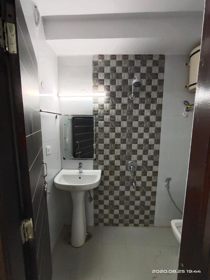 Hotel Royal Town New Delhi Extérieur photo