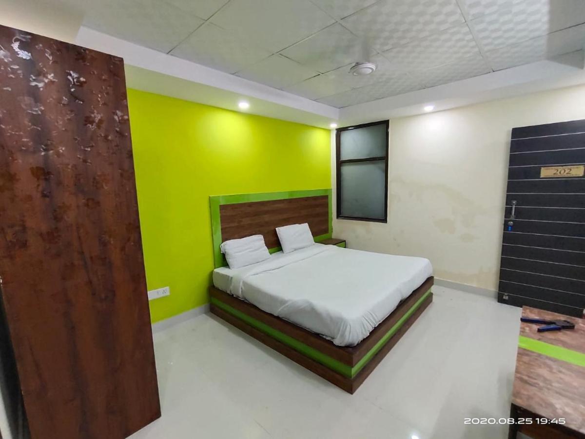 Hotel Royal Town New Delhi Extérieur photo